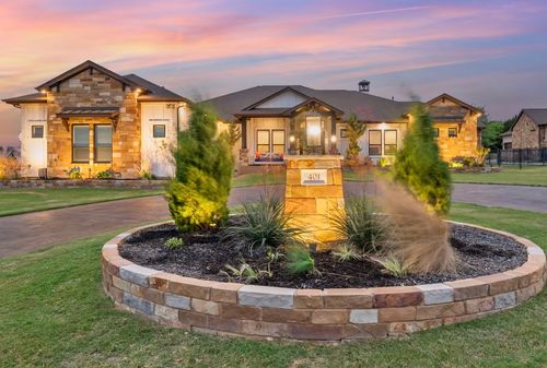 401 Highland Bluff Dr, Georgetown, TX, 78633-2163 | Card Image