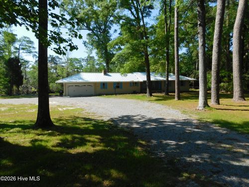 4925 Morton Rd, New Bern, NC, 28562-5041 | Card Image