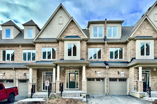 22 Yans Way, Markham, ON, L3R0J8 | Card Image