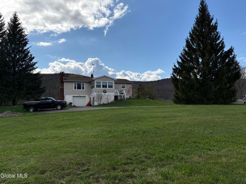 693 State Route 10, Jefferson, NY, 12093-5201 | Card Image