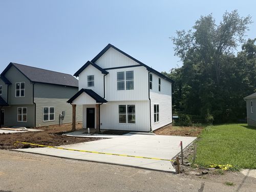 208 15th Ave W, Springfield, TN, 37172-3118 | Card Image