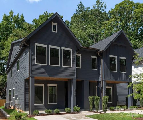 2008 St John St, Charlotte, NC, 28216-4853 | Card Image