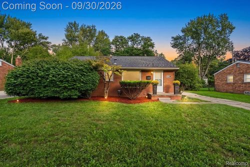 28618 Spring Arbor Dr, Southfield, MI, 48076-2873 | Card Image
