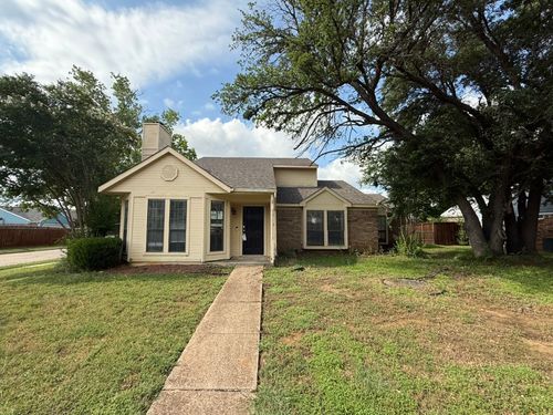 413 Creekwood Ln, Lewisville, TX, 75067-6504 | Card Image
