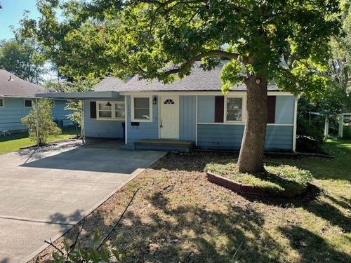 12906 10th St, Grandview, MO, 64030-2424 | Card Image