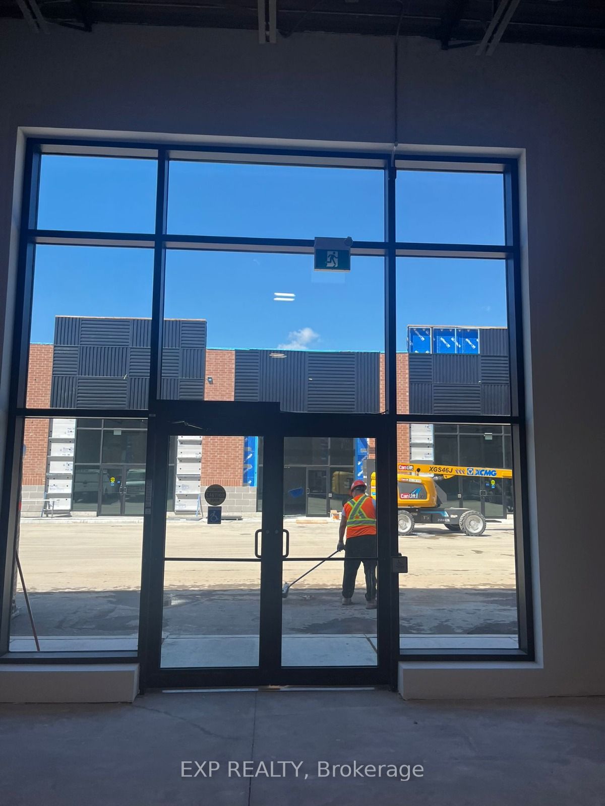 Commercial Lease in Woodstock 3