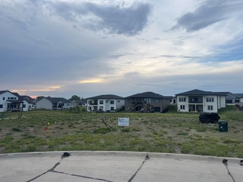 18079 Hammontree Cir, Clive, IA, 50325-2616 | Card Image