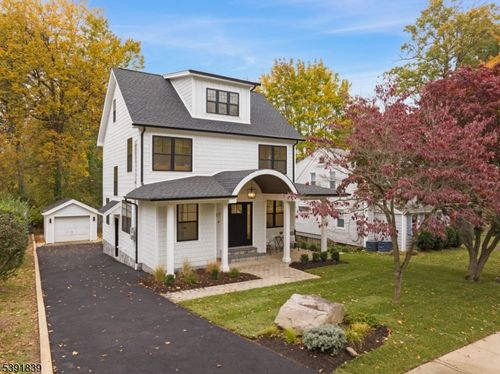 47 Red Rd, Chatham, NJ, 07928-2736 | Card Image