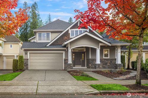 2416 35th Ave Ne, Issaquah, WA, 98029-3611 | Card Image