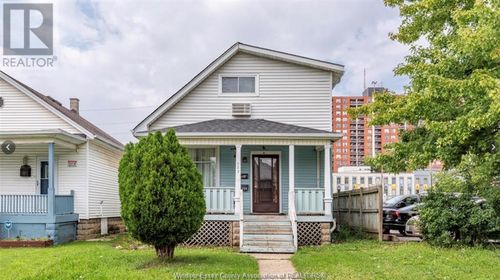 723 Windsor Ave, Windsor, ON, N9A1J8 | Card Image