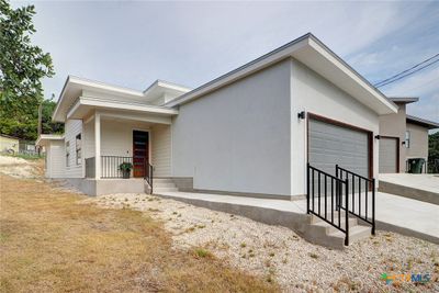 1365 Overbrook Lane, House other with 3 bedrooms, 2 bathrooms and null parking in Spring Branch TX | Image 2