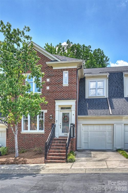 1144 Hampton Gardens Ln, Charlotte, NC, 28209-2013 | Card Image