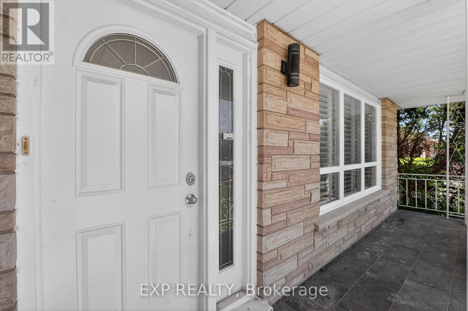 Residential in Hamilton (Fessenden) 4