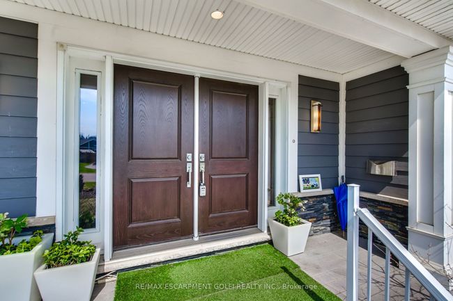 106 Cumming Crt, House other with 4 bedrooms, 3 bathrooms and 4 parking in Ancaster ON | Image 5