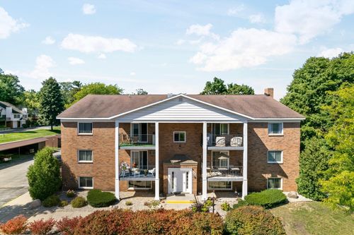 540 Georgetown Dr, Traverse City, MI, 49684-5660 | Card Image