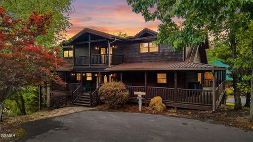 2906 Quiet Oak Way, Pigeon Forge, TN, 37863 | Card Image
