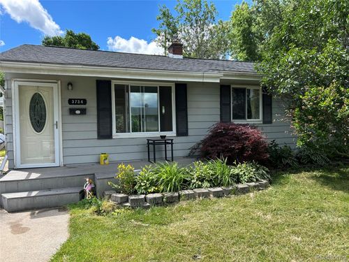 3734 Craig Dr, Flint, MI, 48506-2674 | Card Image