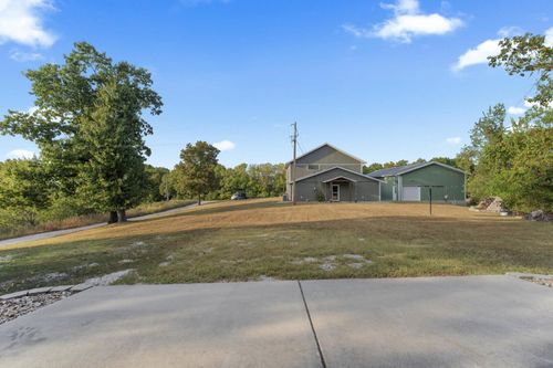 546 Buttermilk Spring Rd, Galena, MO, 65656-5552 | Card Image