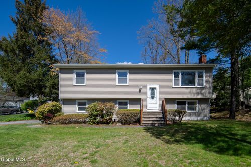 48 Wilshire Drive, Colonie, NY, 12205 | Card Image