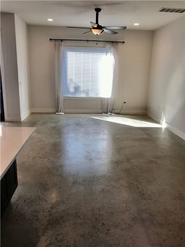 A - 904 E 54 Th St, House other with 3 bedrooms, 3 bathrooms and 2 parking in Austin TX | Image 8