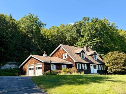 137 Newton Hill Rd, Vernon, VT, 05354-9616 | Card Image