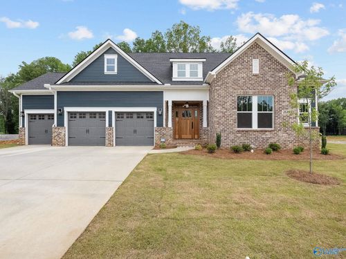 2125 Bloomfell Bnd Sw, Huntsville, AL, 35802-3215 | Card Image