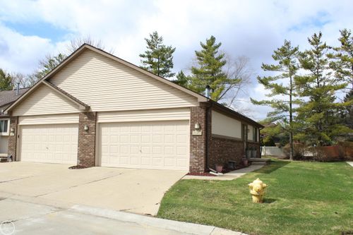 20463 Brandonwood Road, Clinton Charter Township, MI, 48038 | Card Image