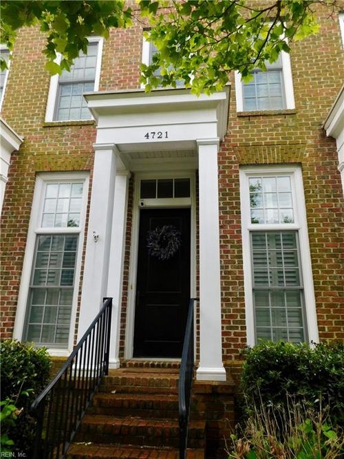 4721 Pleasant Ave, Norfolk, VA, 23518-1912 | Card Image