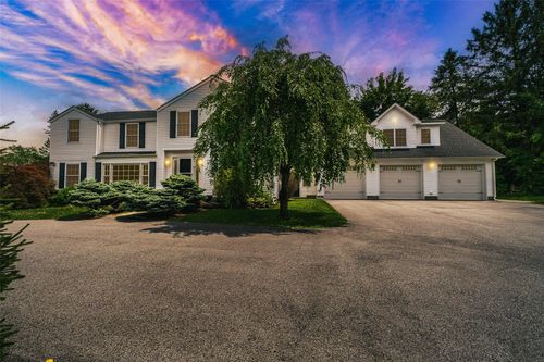 14 Flower Hill Rd, Poughkeepsie, NY, 12603-5330 | Card Image