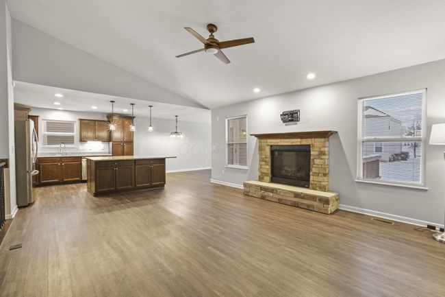 709 Salisbury St, House other with 3 bedrooms, 2 bathrooms and null parking in Pickerington OH | Image 6