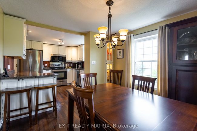 1467 Wade Rd, Home with 4 bedrooms, 2 bathrooms and 18 parking in Russell ON | Image 18