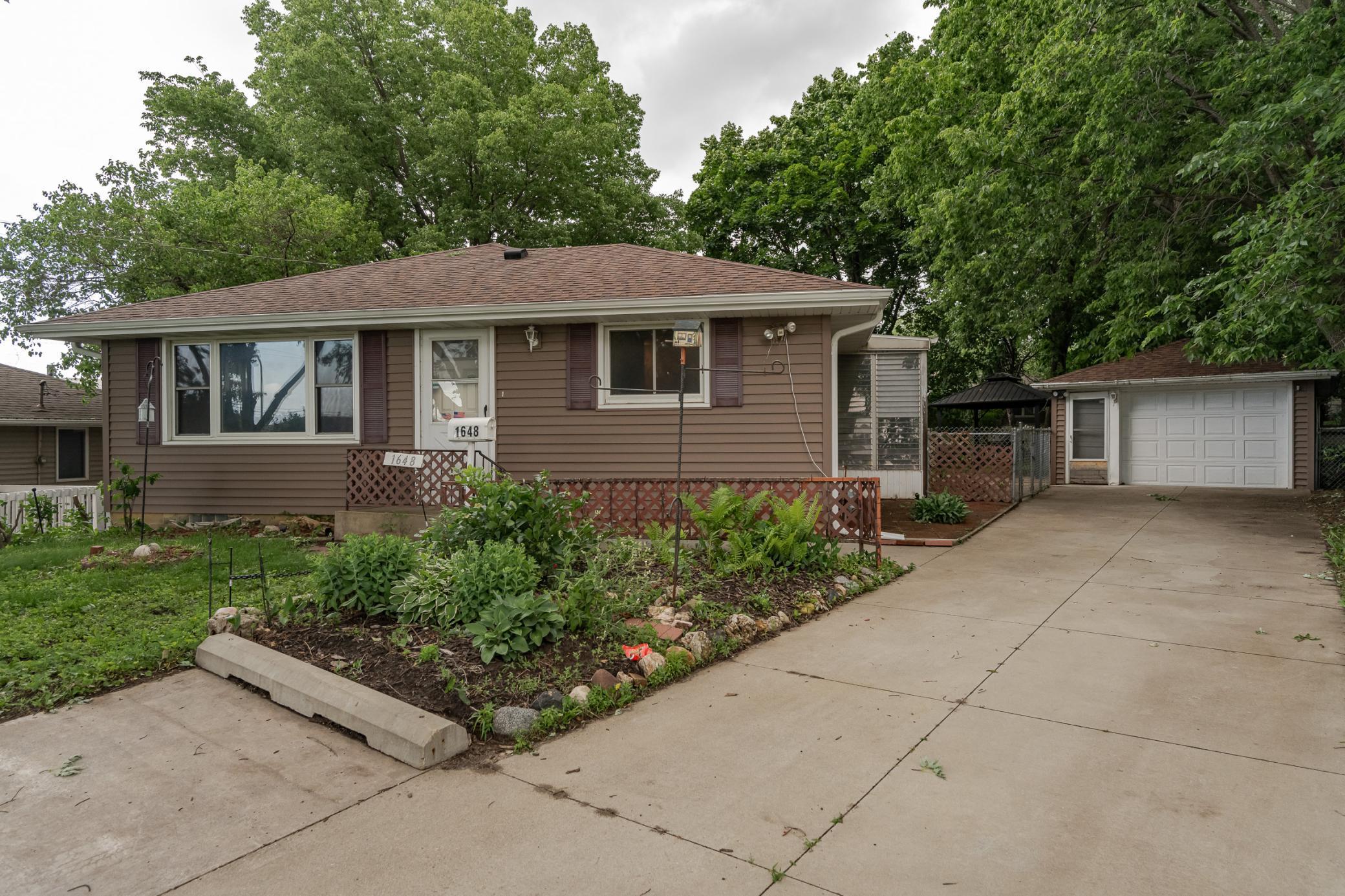 1st Ave, Rochester, MN 55906