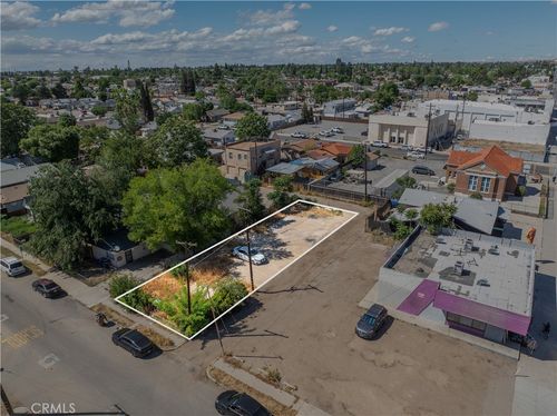 106 Woodrow Avenue, Bakersfield, CA, 93308 | Card Image