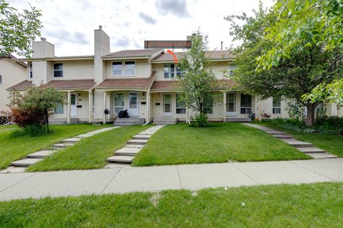 2187 Woodview Dr Sw, Calgary, AB, T2W3N8 | Card Image