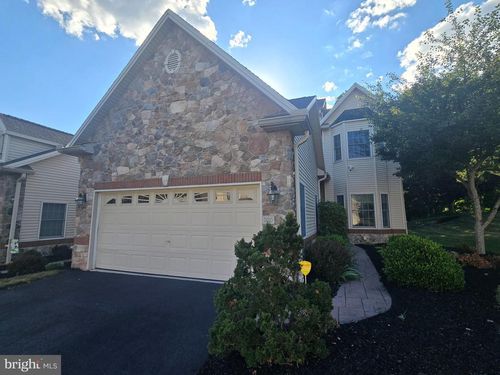 320 Autumn Chase, HARRISBURG, PA, 17110-3968 | Card Image
