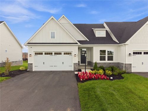 1051 Black Sands Dr, Jeannette, PA, 15644-4803 | Card Image