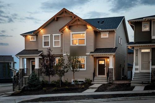 572 Chelsea Parade, Home with 4 bedrooms, 3 bathrooms and 2 parking in Chestermere AB | Card Image