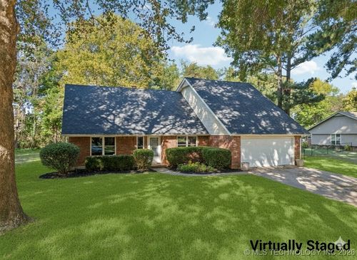 6136 S 219th East Ave, Broken Arrow, OK, 74014-6620 | Card Image