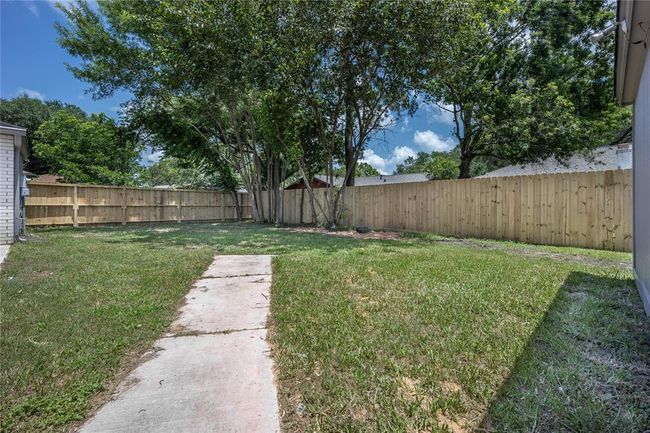 New fence in the backyard. | Image 19
