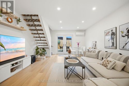 251 Ontario St, Toronto, ON, M5A2V6 | Card Image