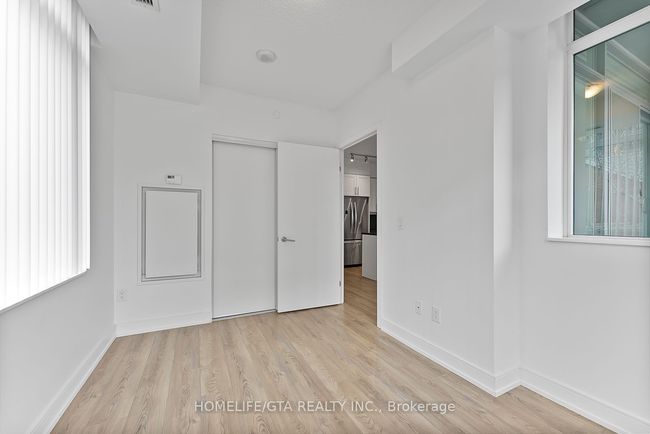 215 - 525 Adelaide St W, Condo with 3 bedrooms, 2 bathrooms and 1 parking in Toronto ON | Image 26
