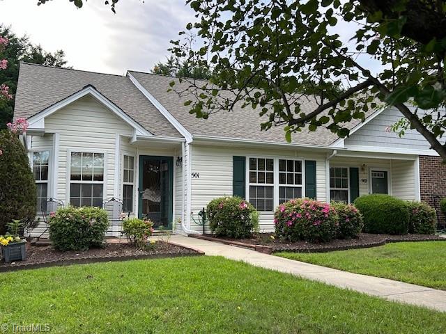 Bowen Lake Dr, Kernersville, NC 27284