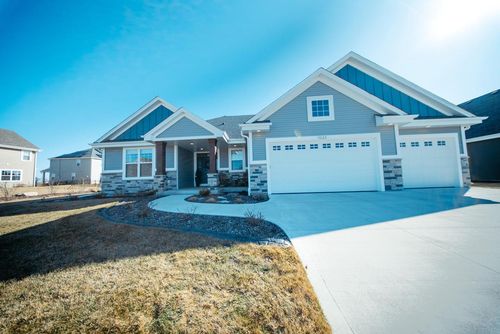 1533 Fay Lane, Oconomowoc, WI, 53066 | Card Image