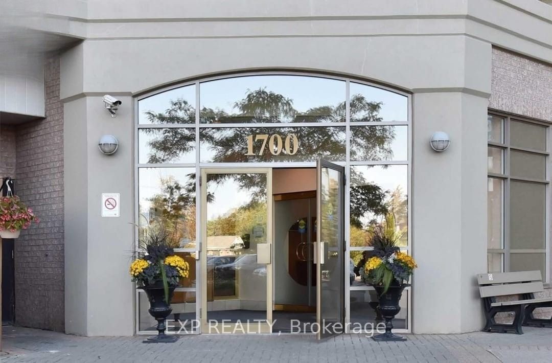 Residential in Toronto C13 5