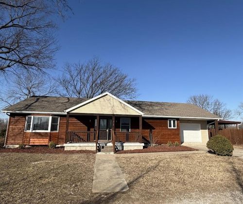 715 E Highland Ave, Nevada, MO, 64772-1024 | Card Image