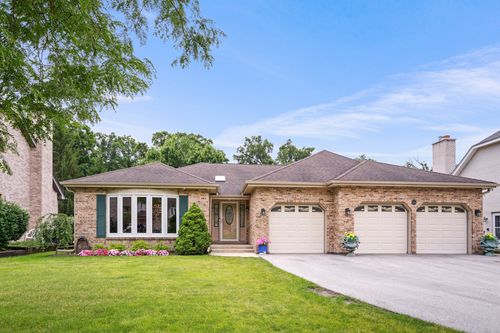 142 Elizabeth Ct, Wood Dale, IL, 60191-2326 | Card Image