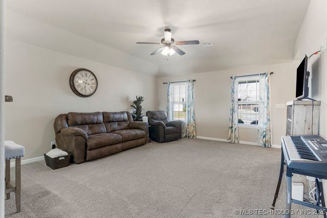 20804 E 32 Nd Pl S, House other with 3 bedrooms, 2 bathrooms and null parking in Broken Arrow OK | Image 7