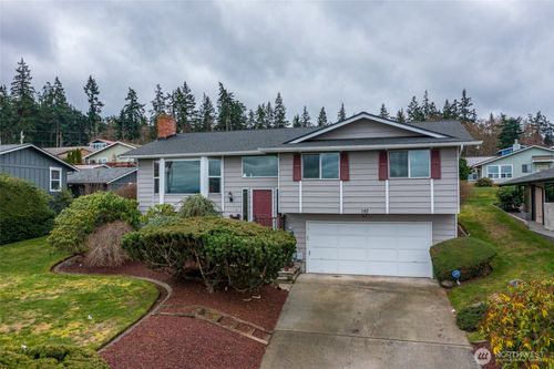 542 Dugualla Rd, Oak Harbor, WA, 98277-9433 | Card Image