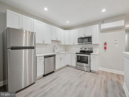 b-1236 W Airdrie St, PHILADELPHIA, PA, 19140-3707 | Card Image