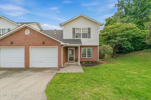 6813 Spring Glen Way, Knoxville, TN, 37919-8675 | Card Image